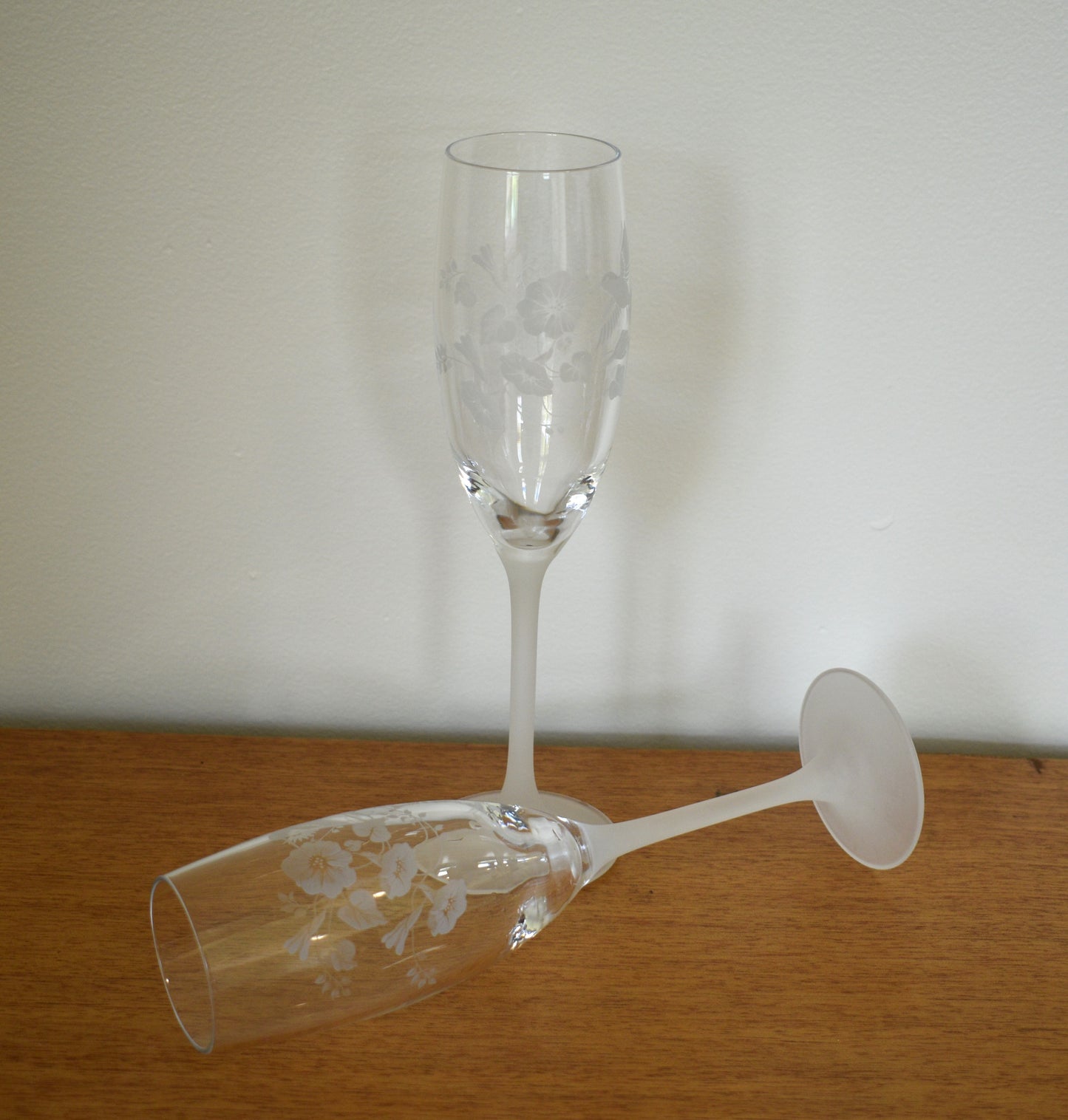 Fluted Champagne Flutes - Hummingbird by AVON. Made in France. Set of 2. Toasting Glasses