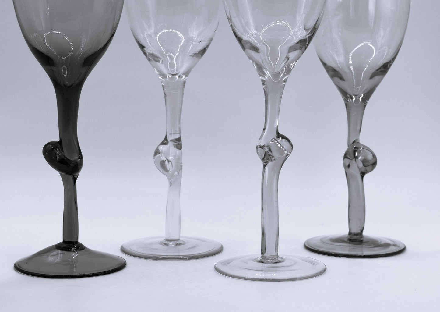 Set of 4 Harlequin coloured Wine Glasses with knotted stems