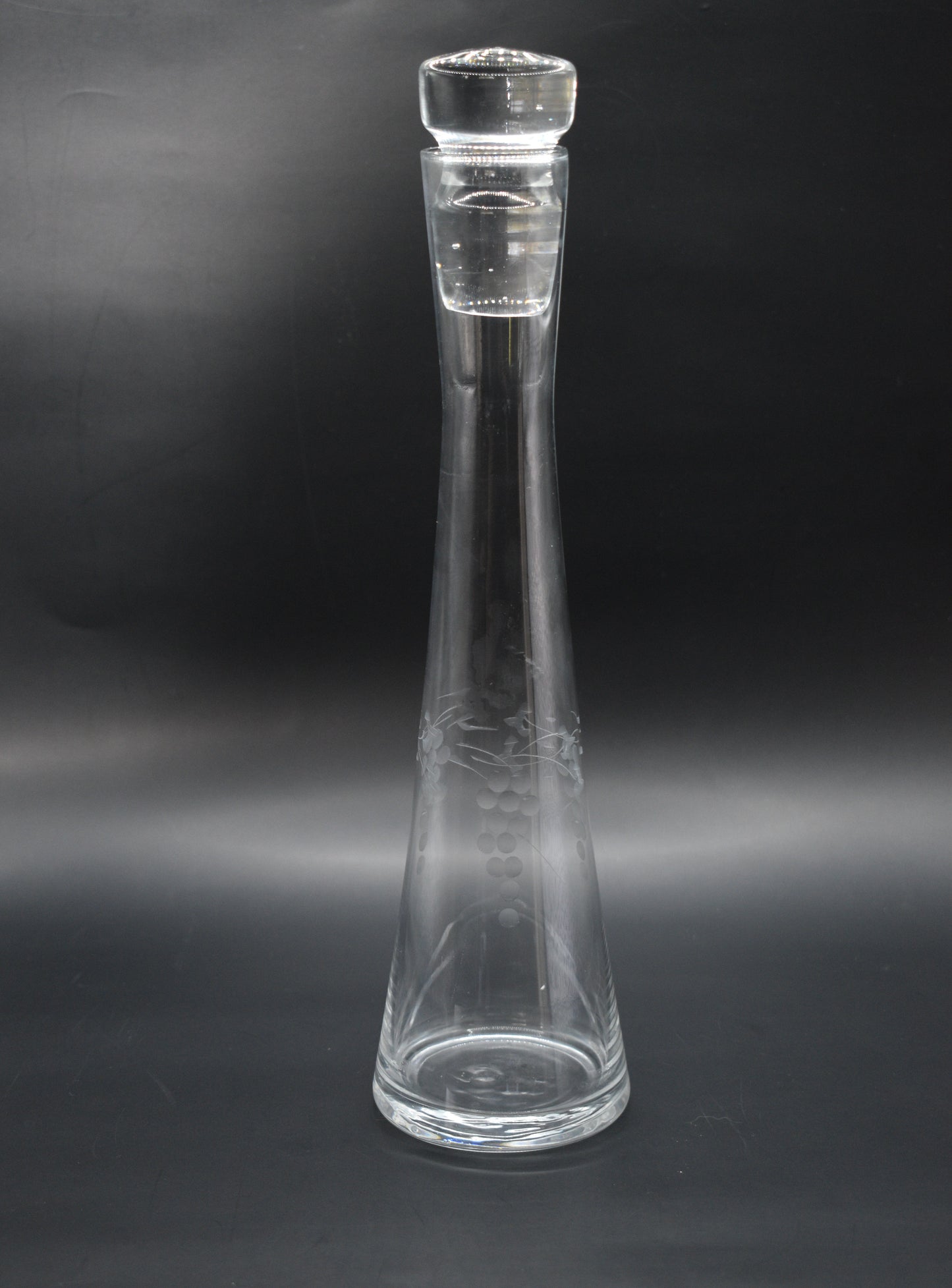 Vintage etched Grape mofit Blown Glass Decanter w/stopper and 6 footed shot glasses.