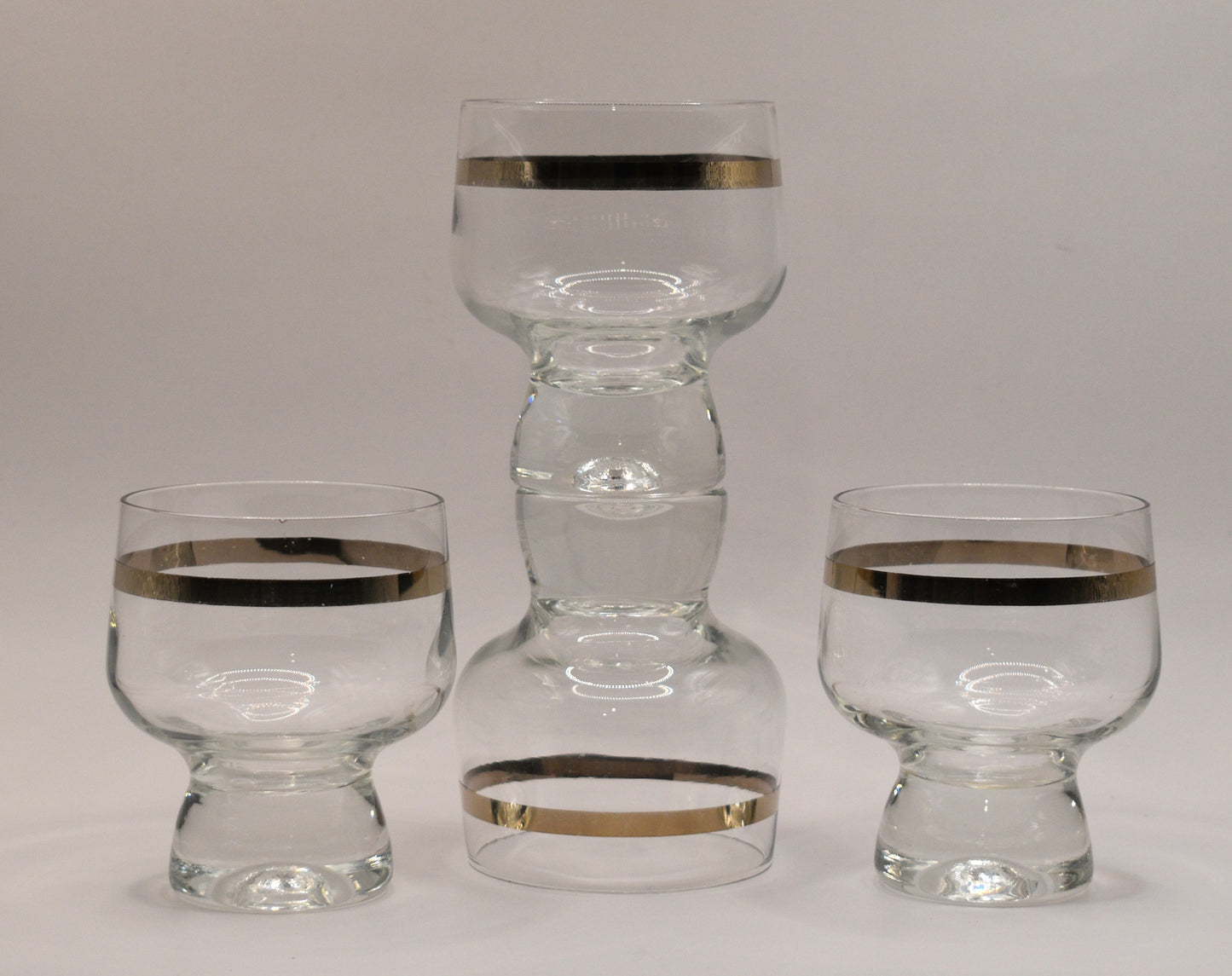 Crown Corning "Regis" Liqueur/sherry/Port glasses with platinum band. Set of 4