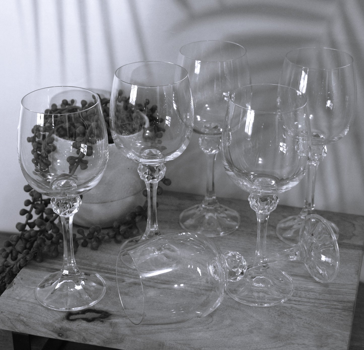 "Julia" Bohemia Wine Glass. Set of 6