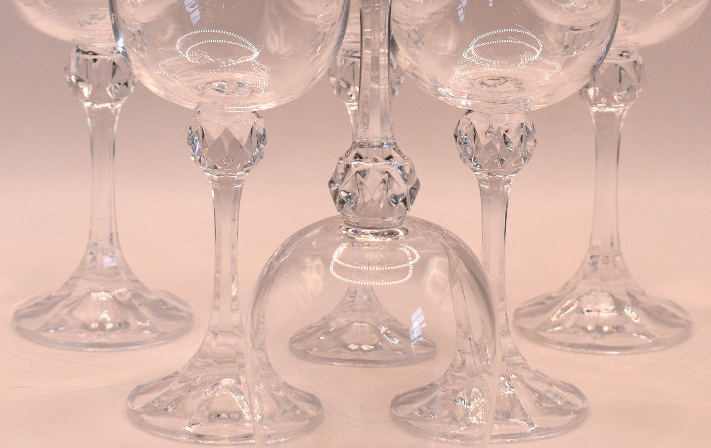 "Julia" Bohemia Wine Glass. Set of 6
