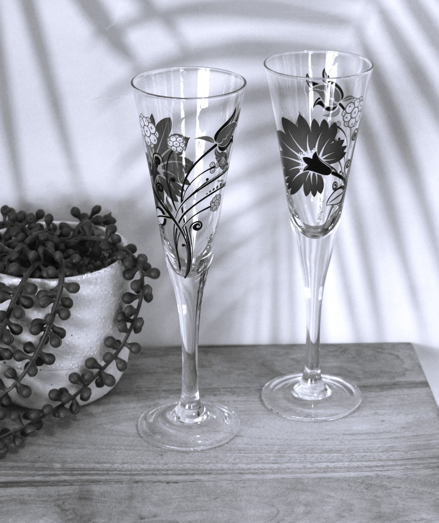 Retro Artiefartie Champagne Flutes. Red and Black Flowers. Set of two