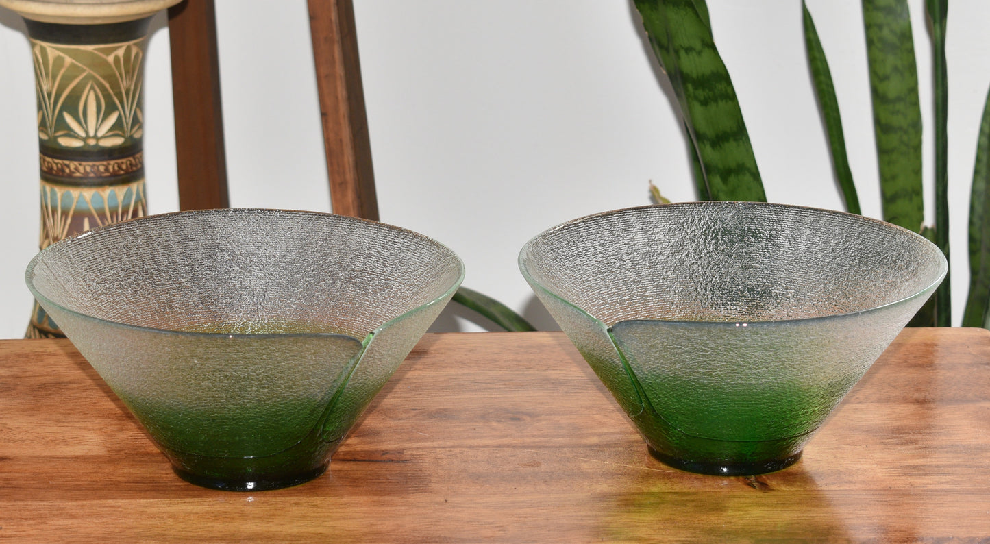 Vibrant Cystalex Bohemia glass bowl by Jiri Suhajek