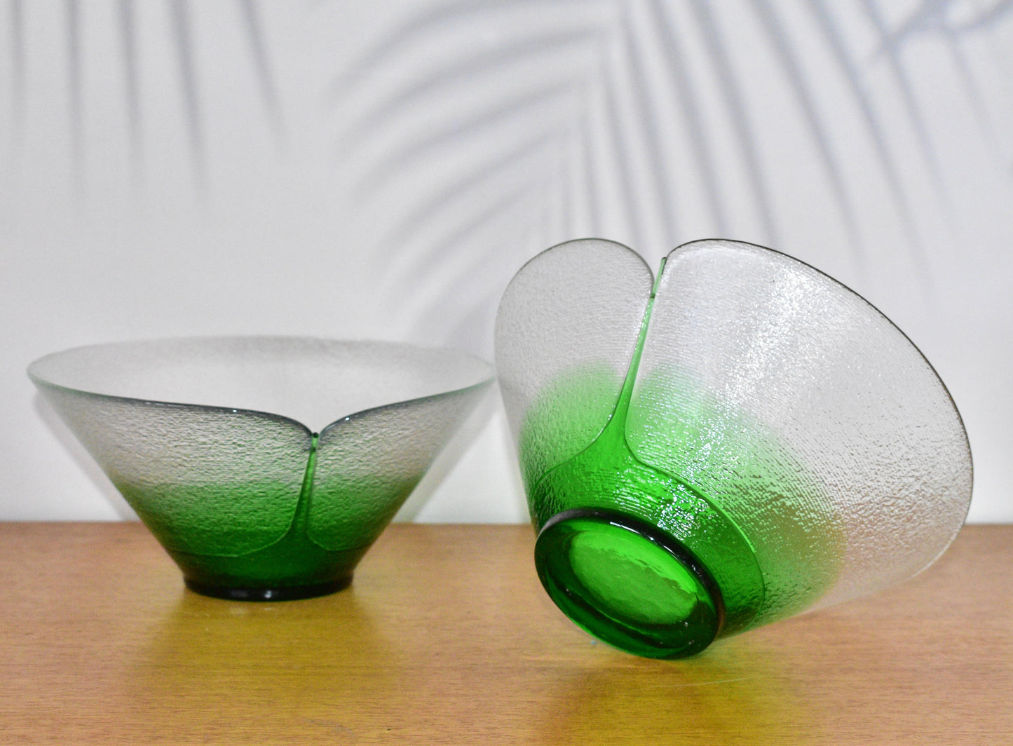 Vibrant Cystalex Bohemia glass bowl by Jiri Suhajek