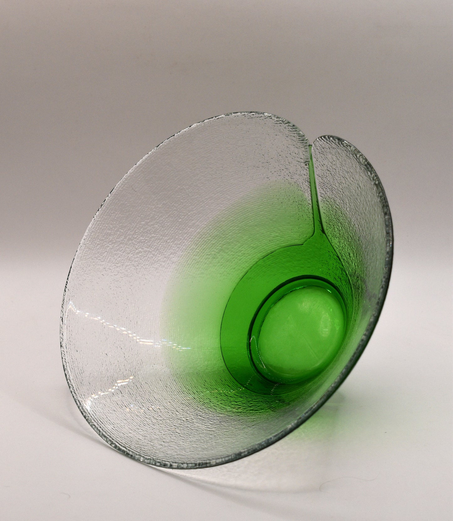 Vibrant Cystalex Bohemia glass bowl by Jiri Suhajek