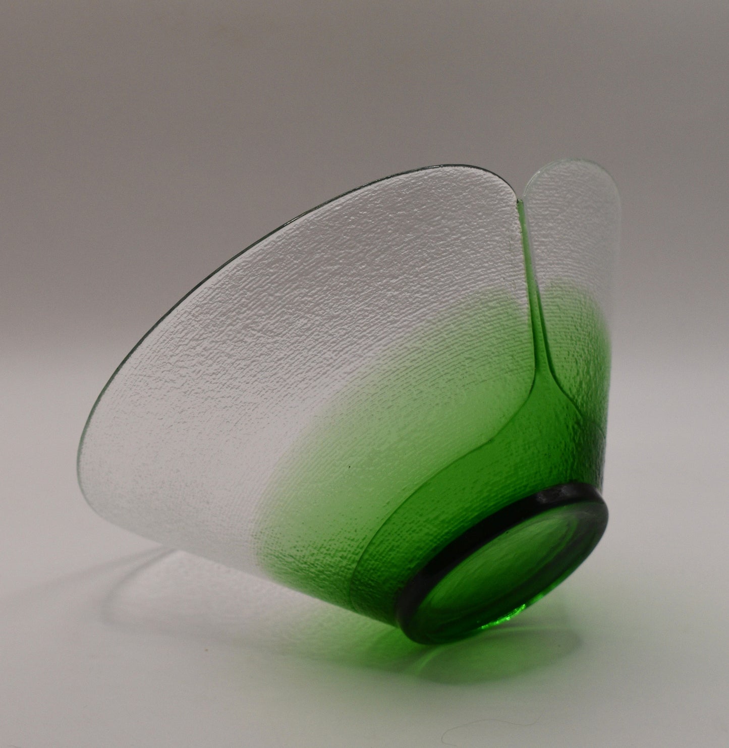 Vibrant Cystalex Bohemia glass bowl by Jiri Suhajek
