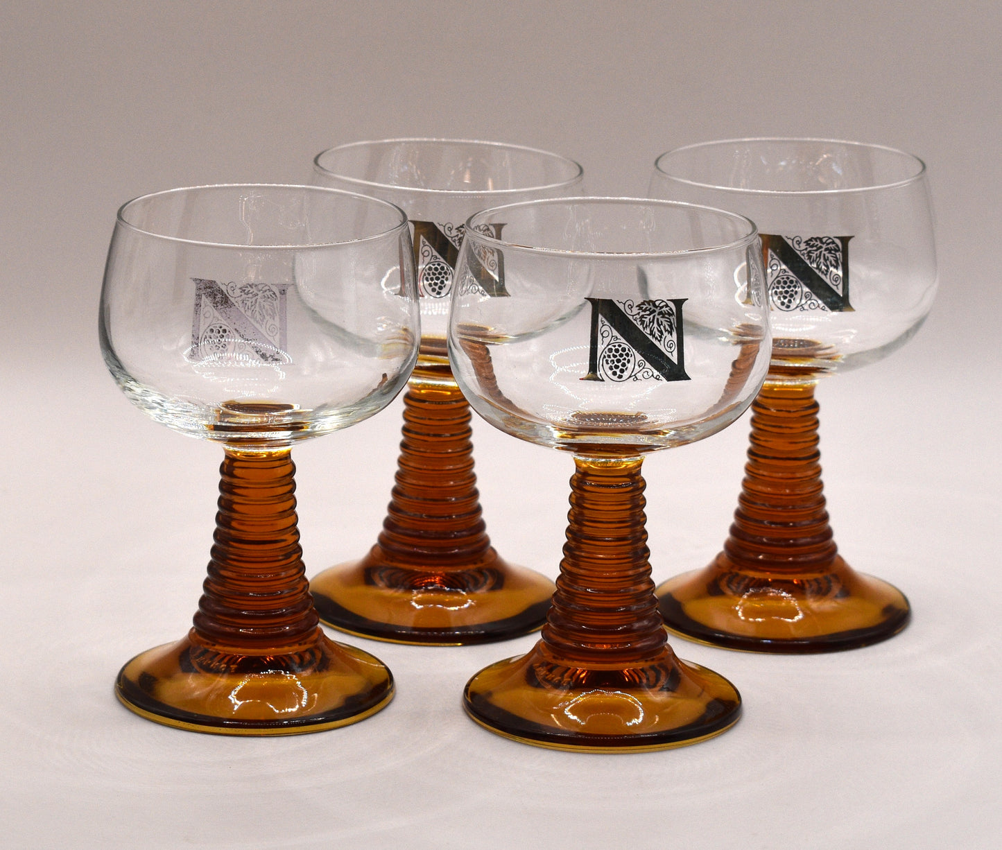 Vintage Roemer wine glasses . Beehive Amber stem. Gold Grapevine pattern. Set of 4
