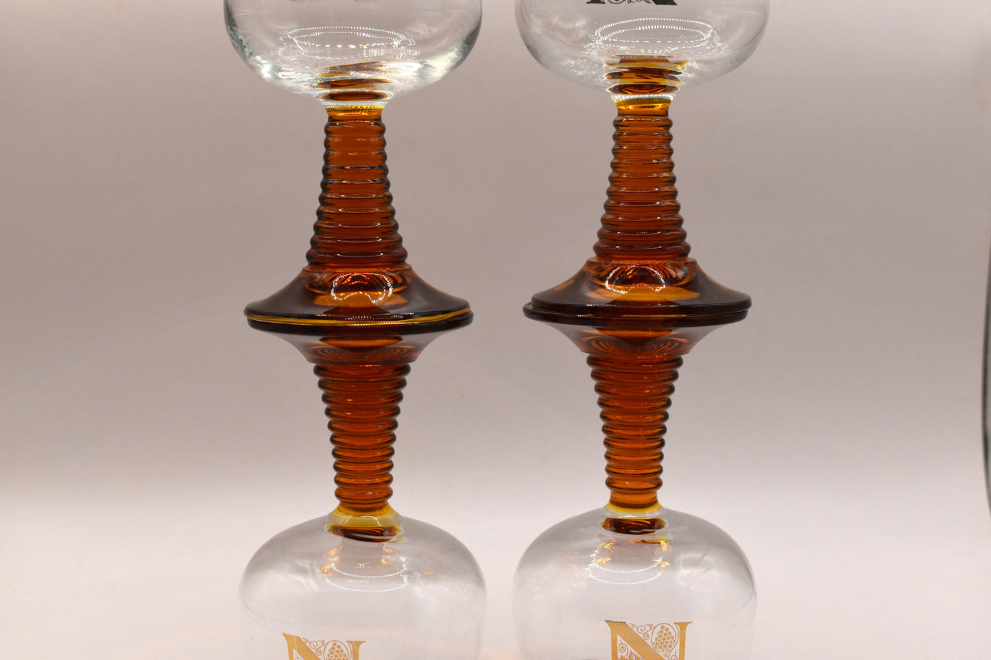 Vintage Roemer wine glasses . Beehive Amber stem. Gold Grapevine pattern. Set of 4