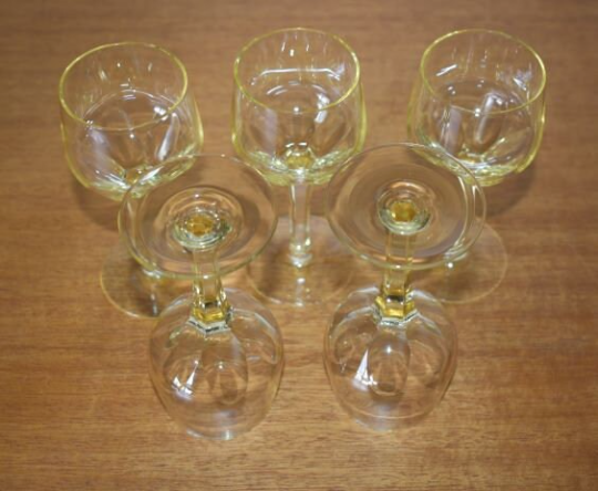 Bramor Hand Cut Lead Crystal Decanter and 5 stemmed Liqueur glasses by Hoya. Made in Japan