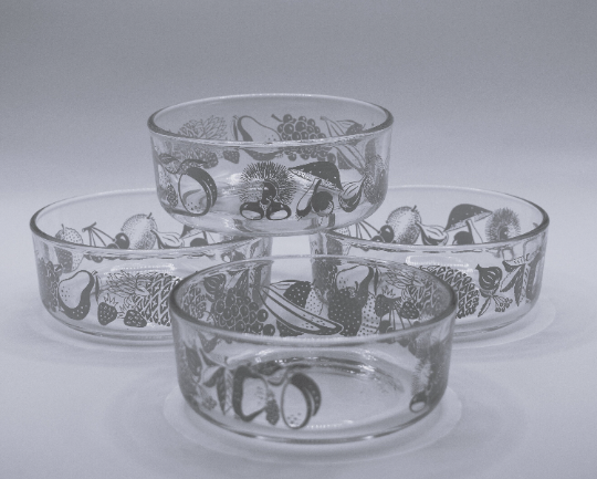Vintage Covetro Italy Glass bowls with pink motif. Set of 4
