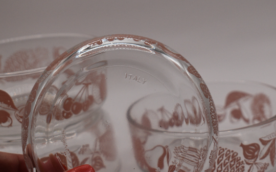 Vintage Covetro Italy Glass bowls with pink motif. Set of 4