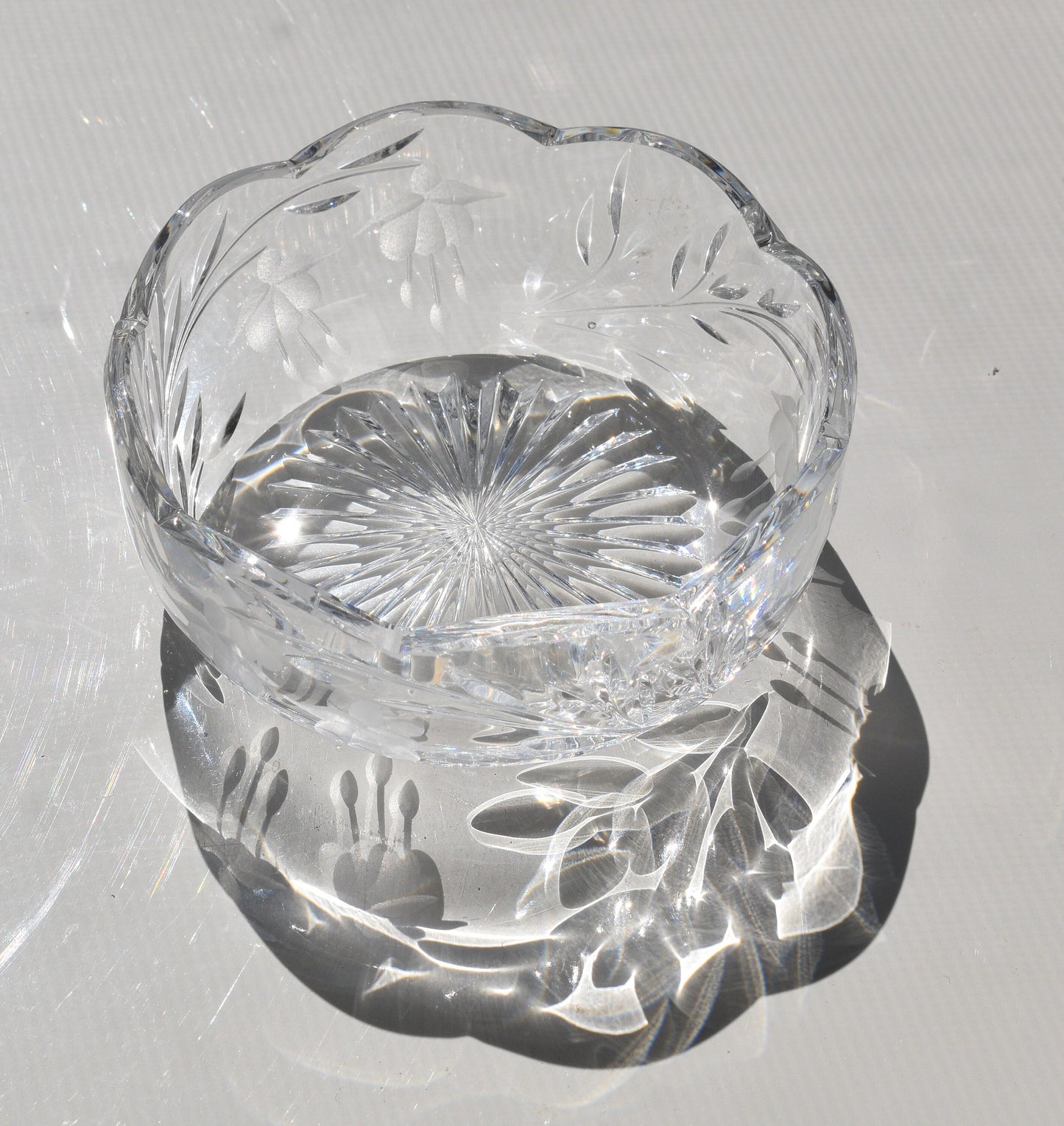 Stuart Crystal "Cascade" small bowl/dish. Trinket dish. Scollaped rim.