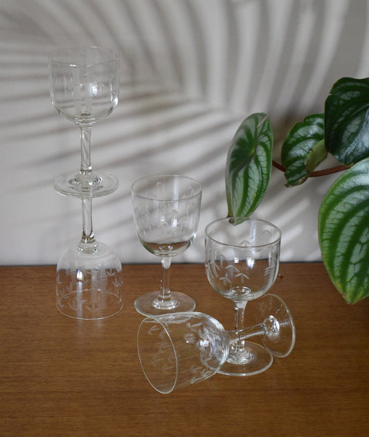 Vintage Etched Bamboo Cordial Glasses. Set of 5