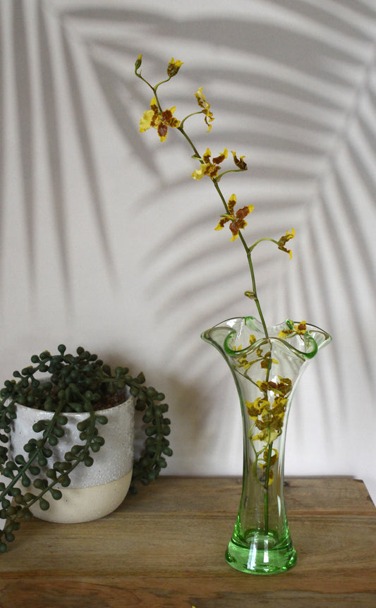 Vintage Ruffled Glass Vase, Green Glass Vase with Ruffled Edge - Tulip Vase