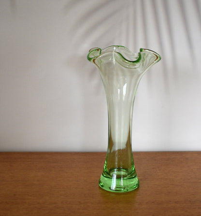 Vintage Ruffled Glass Vase, Green Glass Vase with Ruffled Edge - Tulip Vase