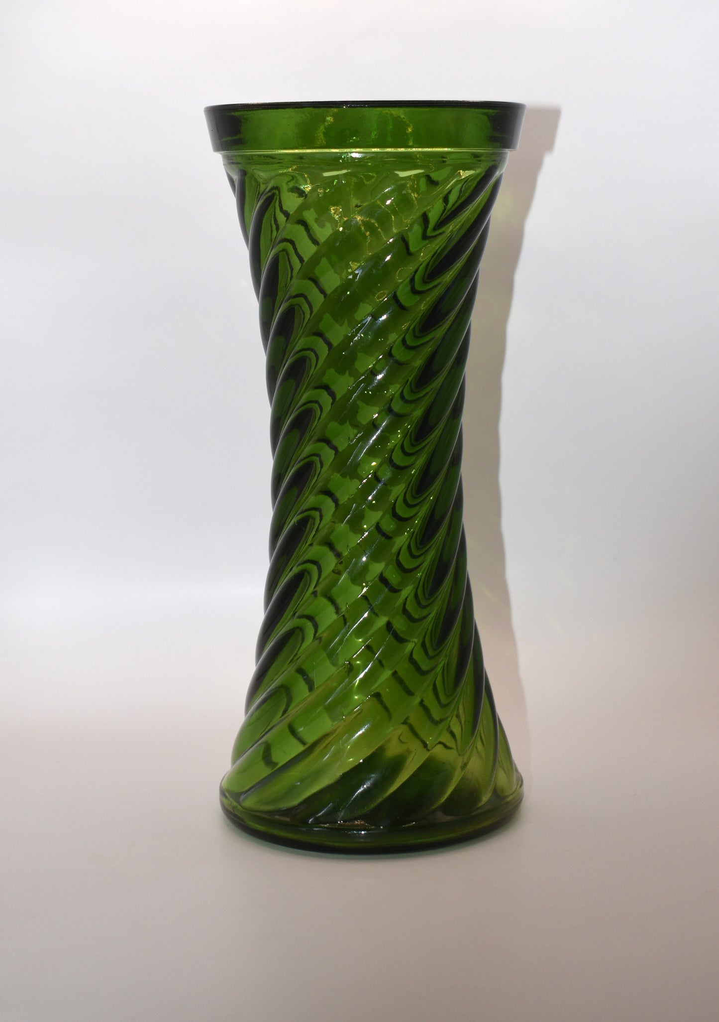 Vintage Italian Emerald green Vase. Optic Swirl Design