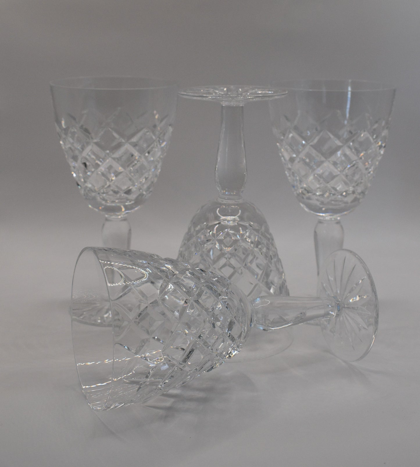 Vintage Criss cross cut crystal Wine glasses. Set of 4