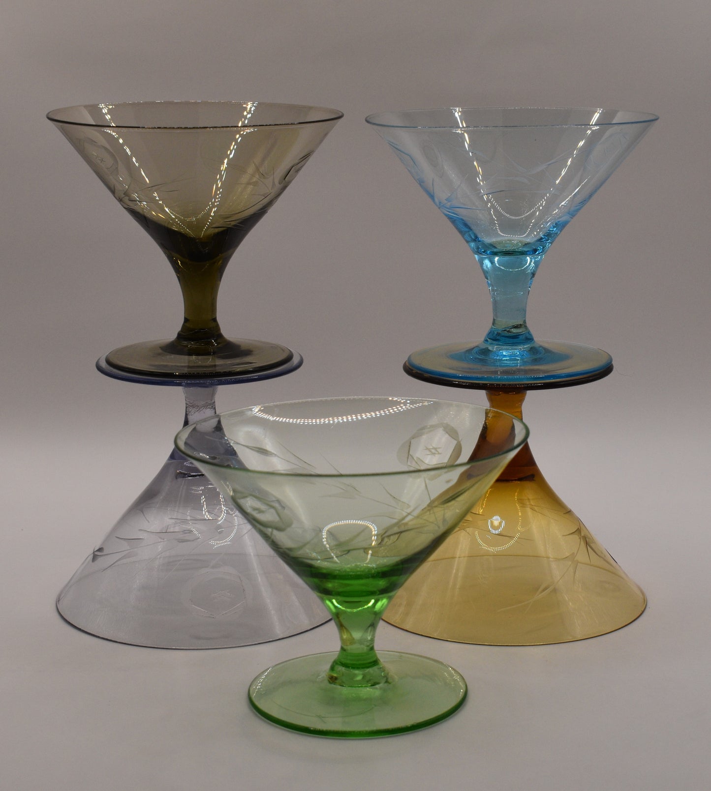 Short stemmed etched Harlequin Cocktail glasses. Set of 5