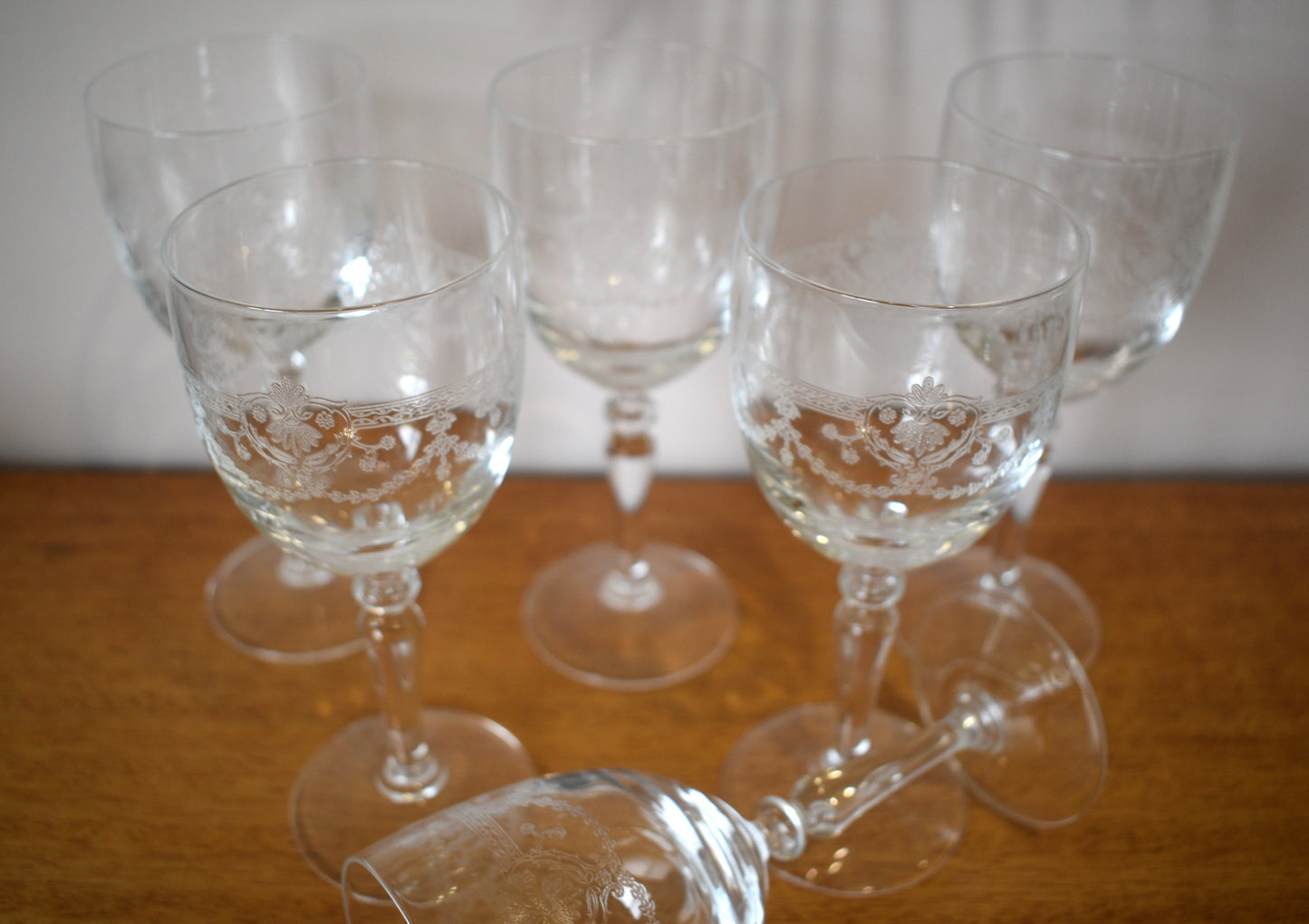 Dampierre Cristal D' Arques Durand Blown Glass Wine Glass. Set of 6