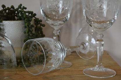 Dampierre Cristal D' Arques Durand Blown Glass Wine Glass. Set of 6