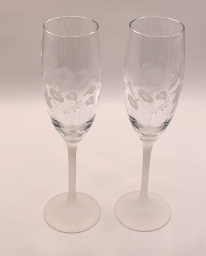 Fluted Champagne Flutes -  Hummingbird by AVON. Made in France. Set of 2. Toasting Glasses