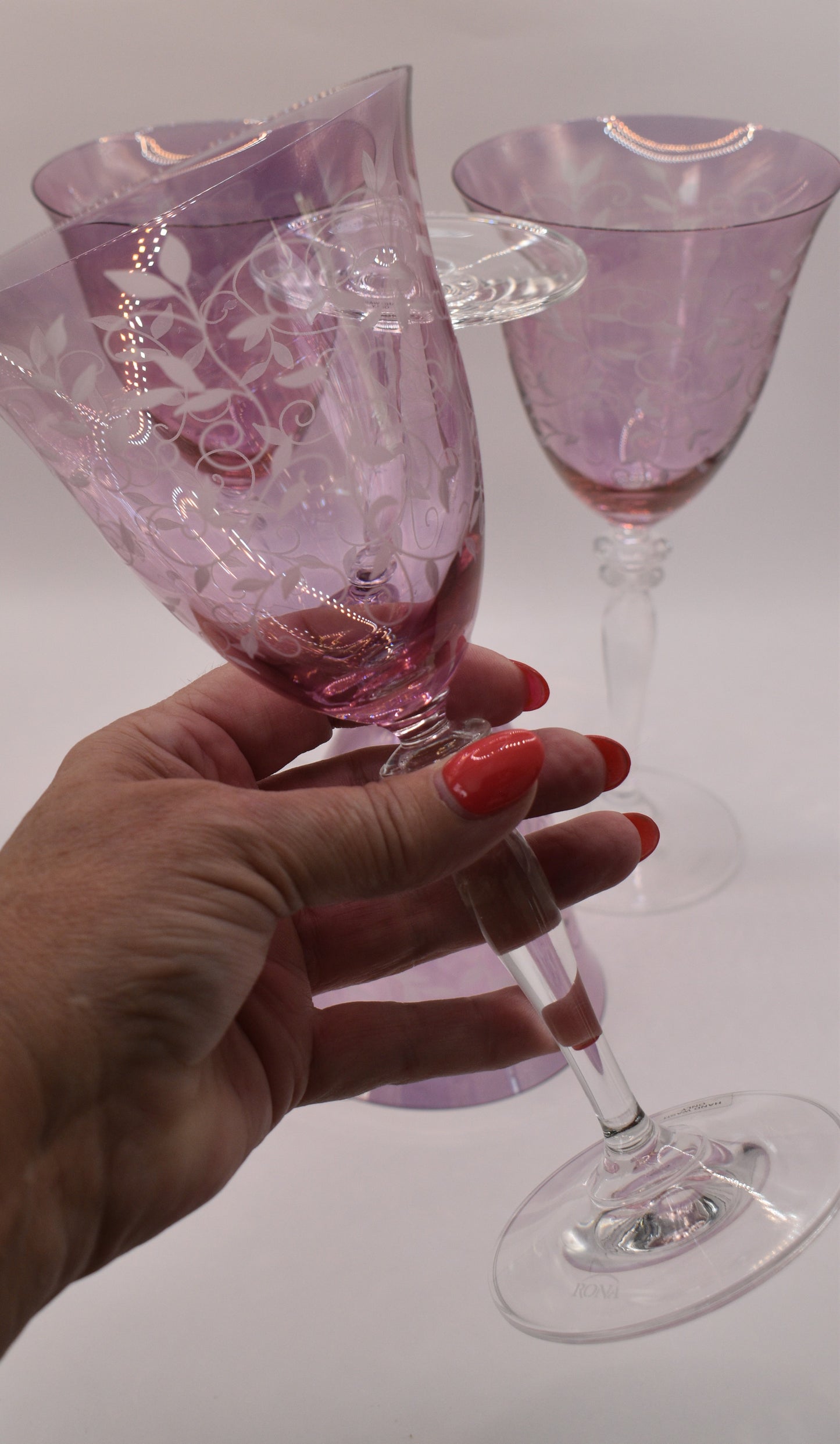 RONA wine glasses hand made in Slovakia. Pink Glassware. Etched leaf and vine. Set of 4