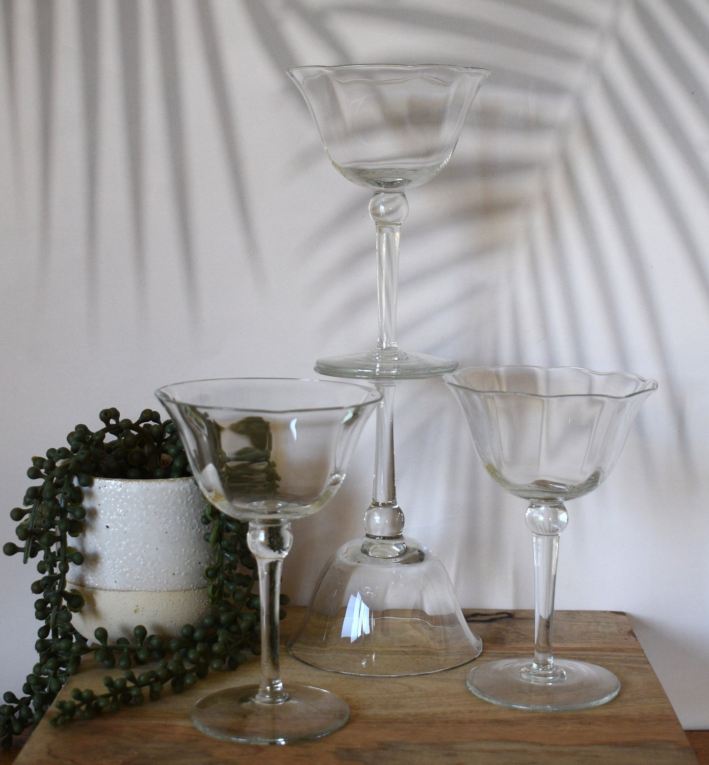 Optic ribbed stemmed wine glass/Champage coupe/stemmed desert glasses. Set of 4