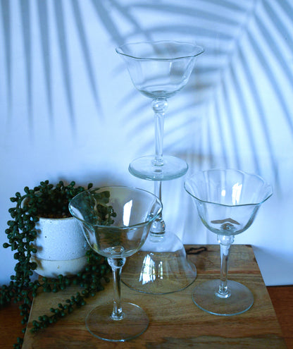 Optic ribbed stemmed wine glass/Champage coupe/stemmed desert glasses. Set of 4