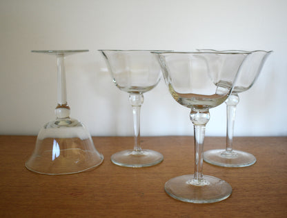 Optic ribbed stemmed wine glass/Champage coupe/stemmed desert glasses. Set of 4