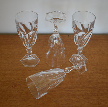 Vintage Crystal wine/champagne glasses. Hexagonal foot. Set of 4