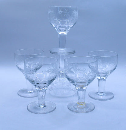 Vintage Stuart Crystal - England - Liqueur glasses. Love Bird design. Set of 6