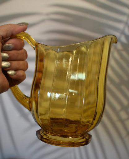 Vintage Amber Glass Jug and 2 tumblers. Vintage Charm/Art Deco