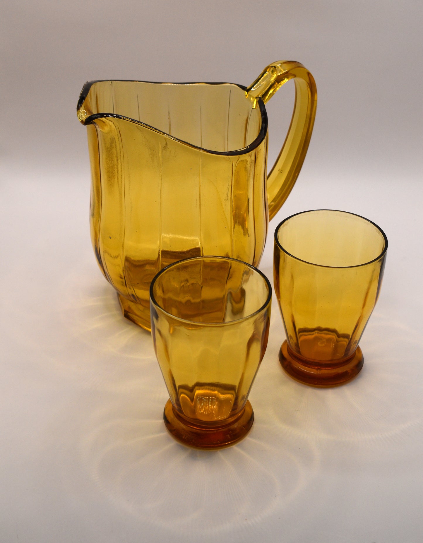 Vintage Amber Glass Jug and 2 tumblers. Vintage Charm/Art Deco