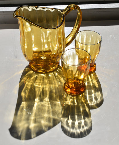 Vintage Amber Glass Jug and 2 tumblers. Vintage Charm/Art Deco