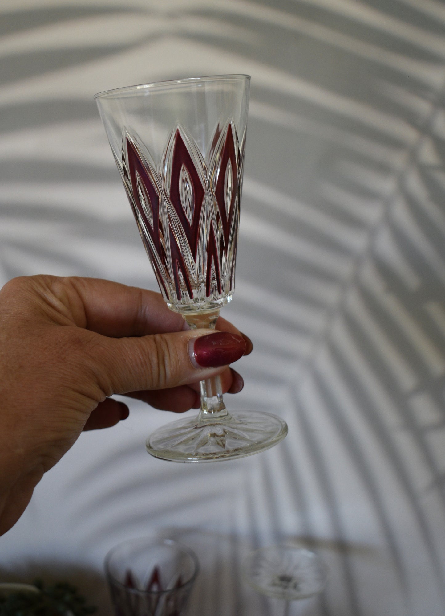 "Remis" made in France Champagne Flutes. Classic Red Diamond design, Set of 5