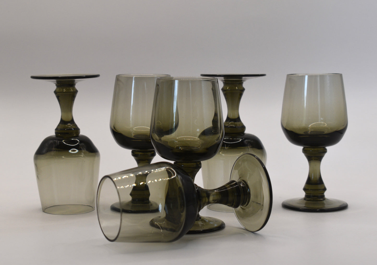 Italian Mid Century smokey grey glass decanter stem base with 6 matching liqueur glasses