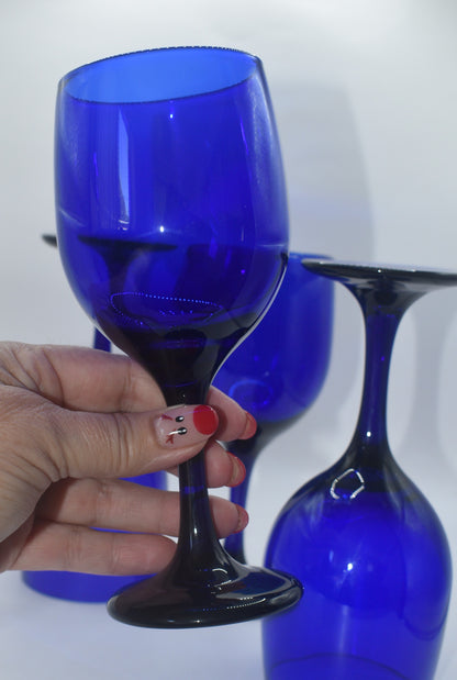 Vintage Cobalt Blue Wine Glasses/Water Goblets. Set of 4