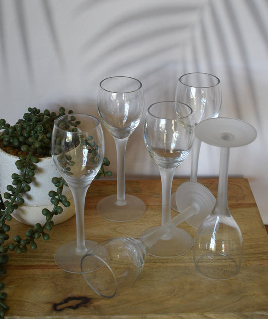 Frosted stemmed port/liqueur glasses. Set of 6