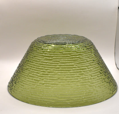 Vintage Anchor Hocking "soreno" Avocado Green glass serving bowl. 1960s