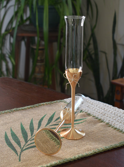 Wedgwood Vera Wang "Love Knots" gold toasting flute pair.