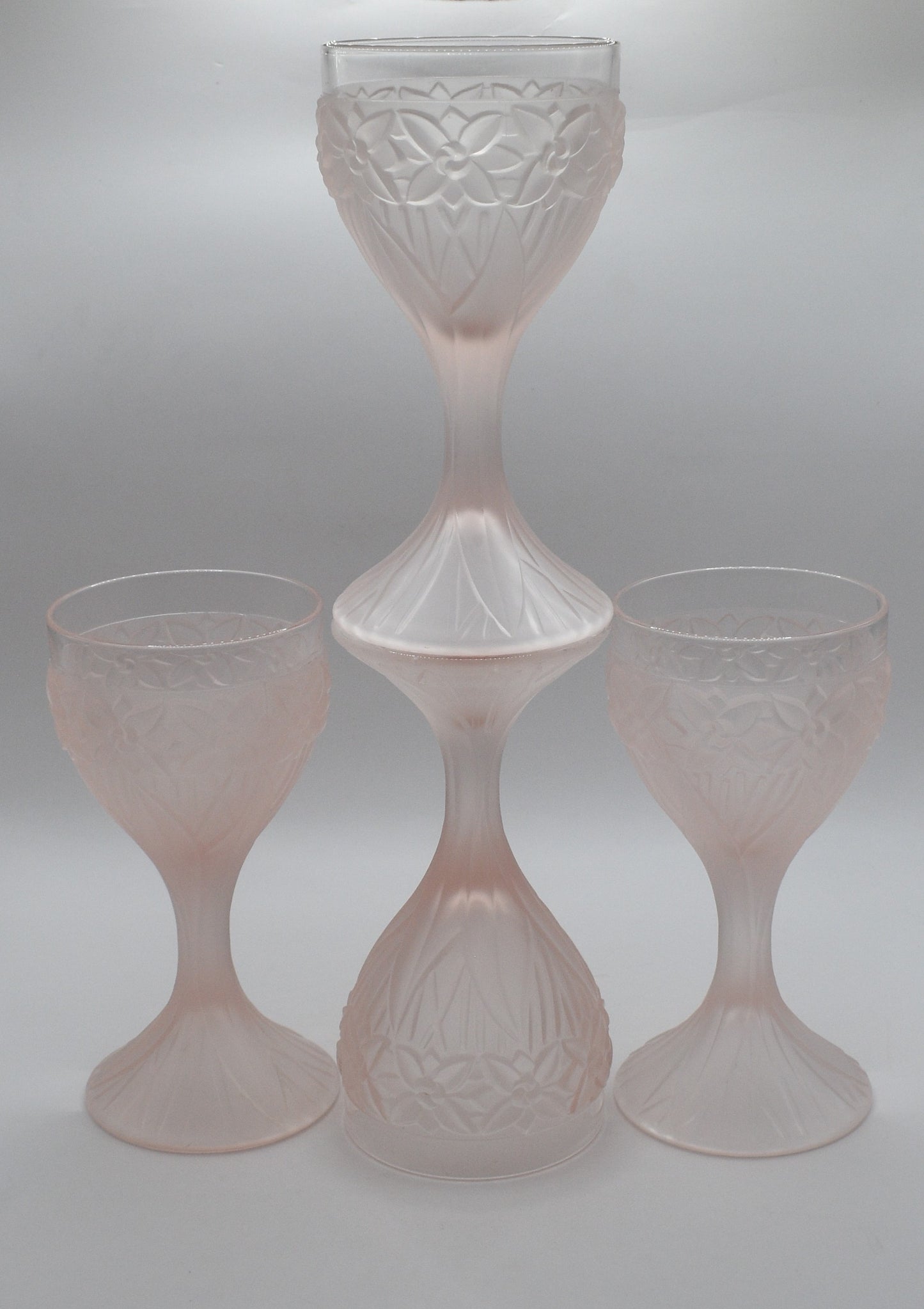 Vintage 1970s Taitu of Italy frosted pink floaral pattern Wine goblets
