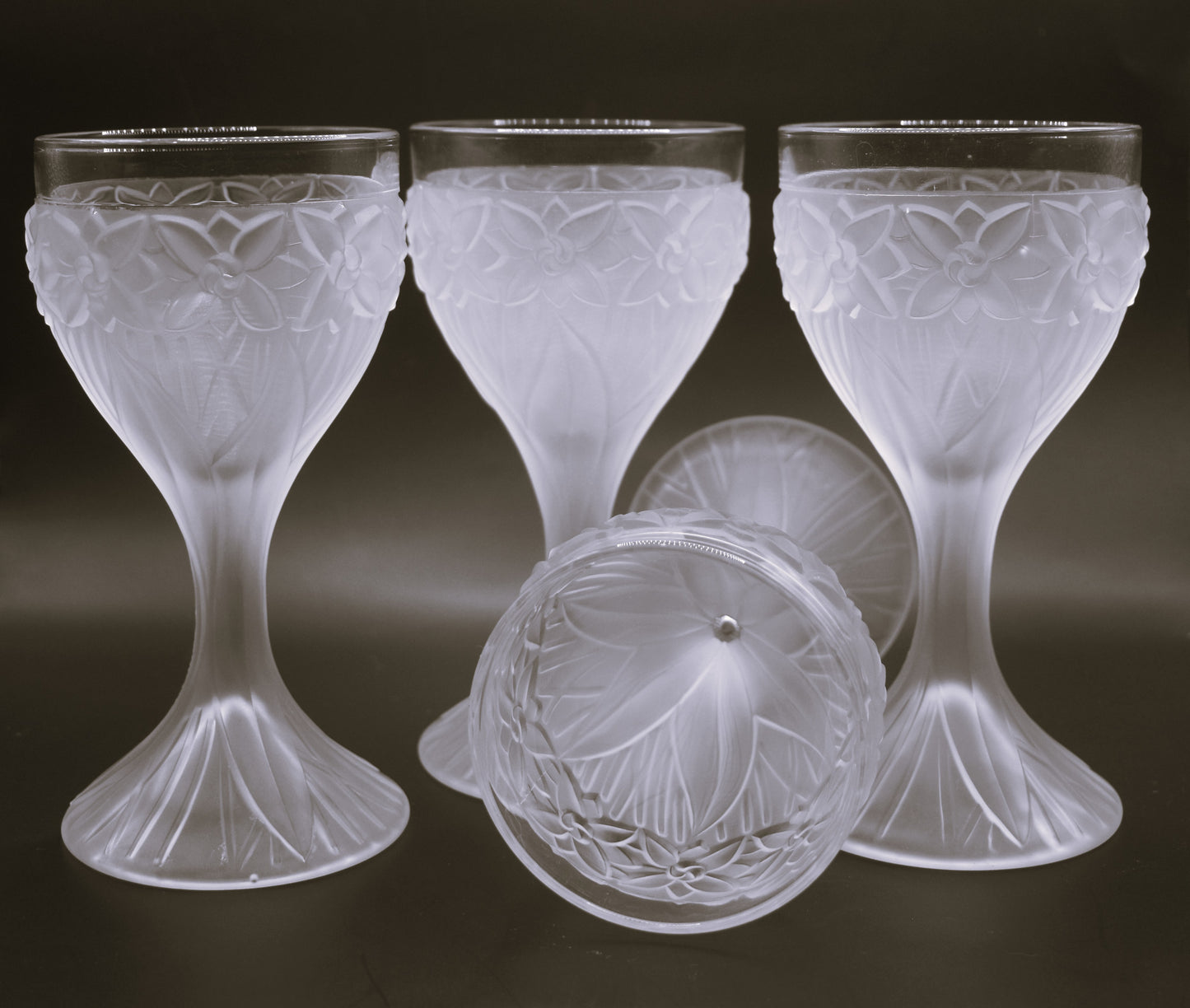 Vintage 1970s Taitu of Italy frosted pink floaral pattern Wine goblets