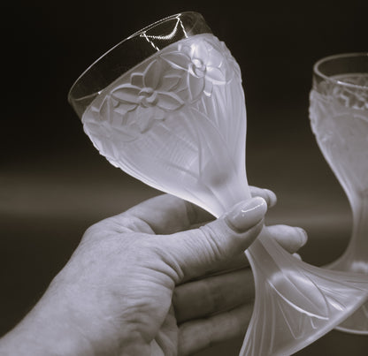 Vintage 1970s Taitu of Italy frosted pink floaral pattern Wine goblets