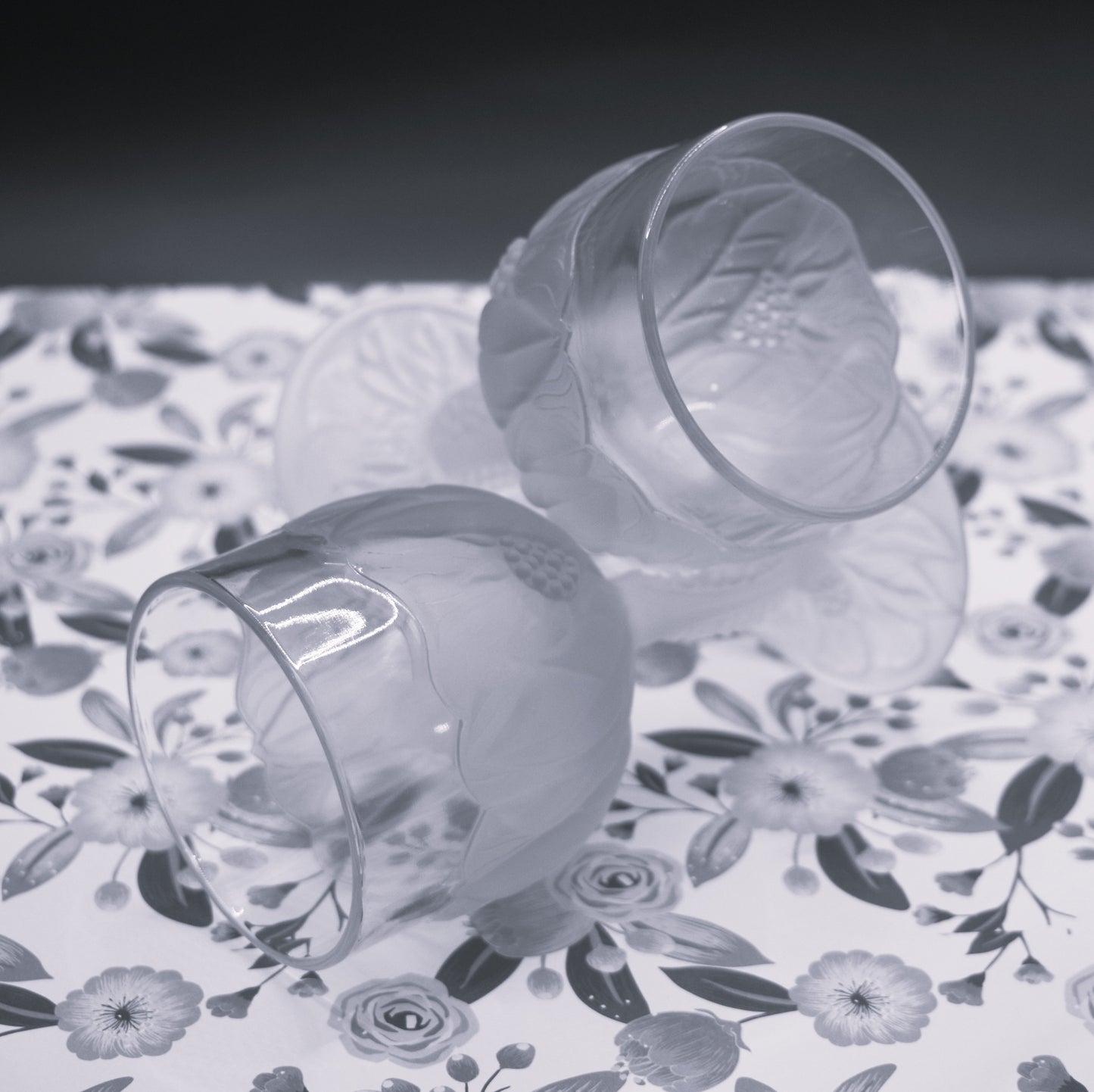 Vintage 1970s Taitu of Italy frosted pink floaral pattern Wine glasses. Set of 2