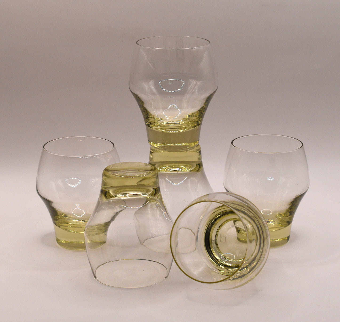 "RARE" Vintage "Citron" Sasaki Harmony Cocktail pitcher with 6 glasses.