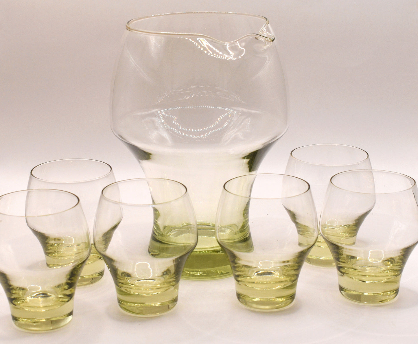 "RARE" Vintage "Citron" Sasaki Harmony Cocktail pitcher with 6 glasses.