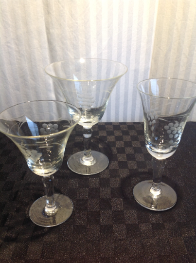 Mix and Match set of Vintage etched port, sherry liquor glasses. Set of 6