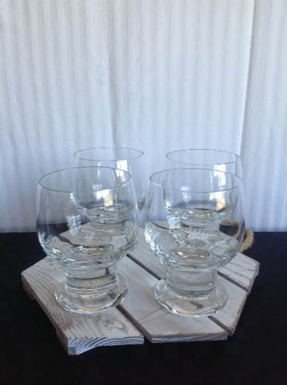 Clear Glass solid stem footed cocktail glasses. Set of 4