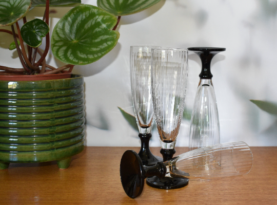 Vintage Italian Textured Champagne Flutes with Black Stem. Set of 4